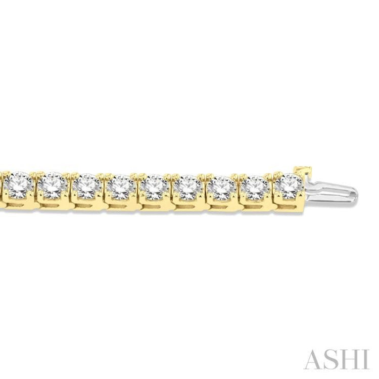 12 Ctw Square Shape Round Cut Diamond Tennis Bracelet in 14K Yellow Gold