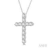 3/4 Ctw Round Cut Diamond Cross Pendant in 14K White Gold with Chain