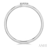 1/20 Ctw Initial 'P' Round Cut Diamond Fashion Ring in 10K White Gold