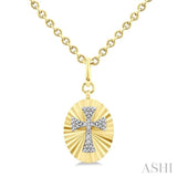 1/10 Ctw Templar Cross Round Cut Diamond Pirouette Fluted Oval Medallion Pendant With Chain in Yellow Gold Vermeil