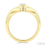 1/5 Ctw Oval Cut Golden Glow Diamond Fashion Signet Ring in 10K Yellow Gold
