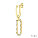 1/6 Ctw Round Cut Diamond Paperclip Earrings in 14K Yellow Gold