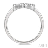 1/6 Ctw 'XO' Hugs and Kisses Round Cut Diamond Petite Fashion Ring in 14K White Gold
