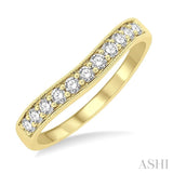 1/3 Ctw Arched Round Cut Diamond Wedding Band in 14K Yellow Gold